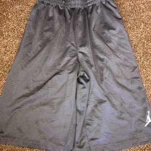 Boys jordan short